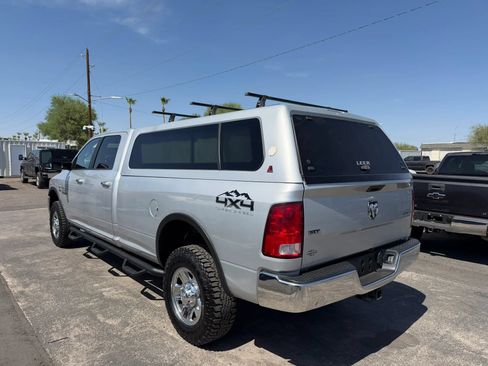 Used 2017 RAM 2500 SLT AWD/4WD image 5
