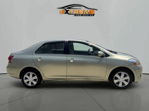 Used 2008 Toyota Yaris S FWD image 7