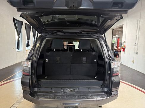 Used 2014 Toyota 4Runner SR5 Premium RWD image 12