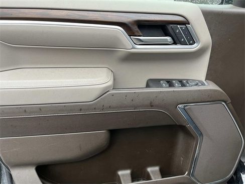 Used 2025 GMC Sierra 1500 SLT image 25