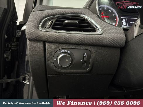 Used 2019 Chevrolet Cruze LS w/ LS Convenience Package FWD image 26