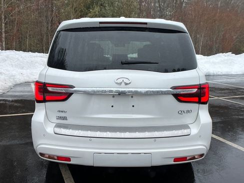 Used 2022 INFINITI QX80 Sensory w/ Cargo Package image 4