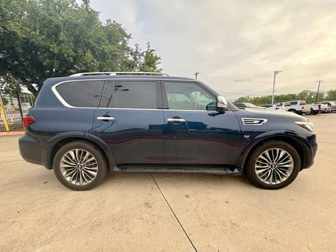 Used 2019 INFINITI QX80 Luxe w/ Proactive Package AWD/4WD image 2