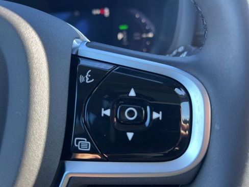 New 2026 Volvo XC60 T8 Ultra w/ Protection Package Premier AWD/4WD image 28