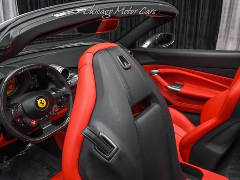 Used 2022 Ferrari F8 Tributo image 25
