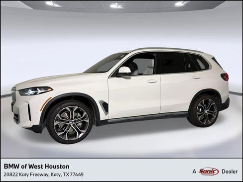 Used 2024 BMW X5 sDrive40i w/ Parking Assistance Package RWD image 1