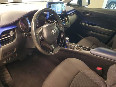 Used 2021 Toyota C-HR XLE image 15