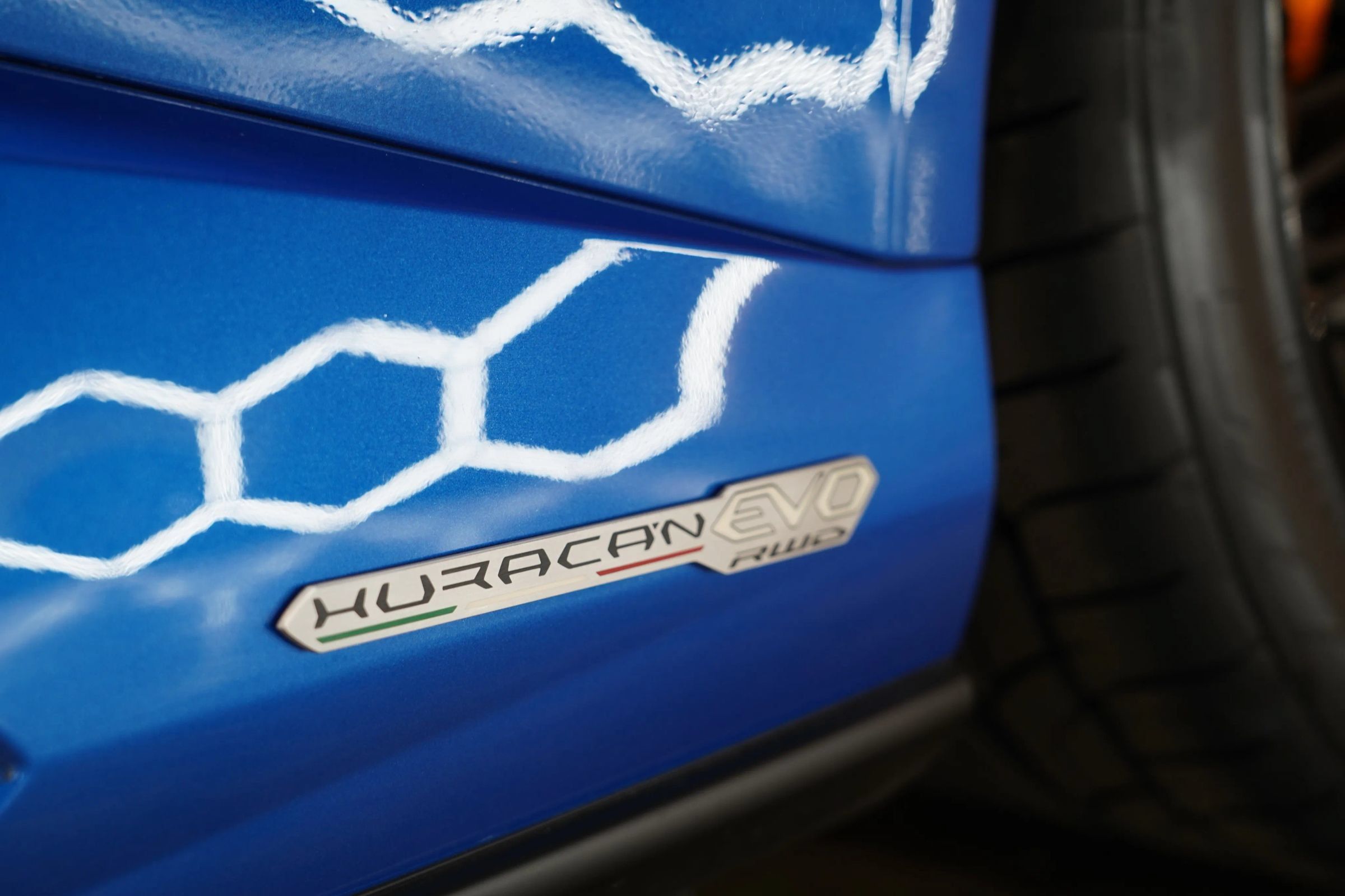 Used 2020 Lamborghini Huracan EVO RWD image 78