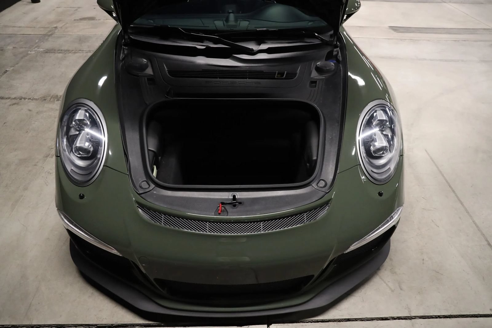 Used 2014 Porsche 911 Turbo S AWD/4WD image 18