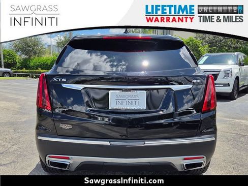 Used 2022 Cadillac XT5 Premium Luxury w/ Technology Package FWD image 11