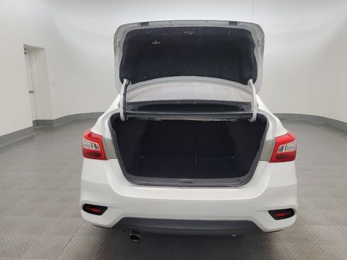 Used 2018 Nissan Sentra SR FWD image 29