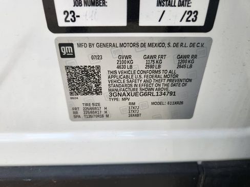 Used 2024 Chevrolet Equinox LT AWD/4WD image 25