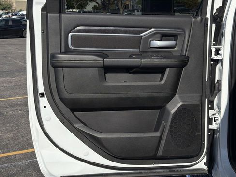 Used 2024 RAM 2500 Big Horn image 23