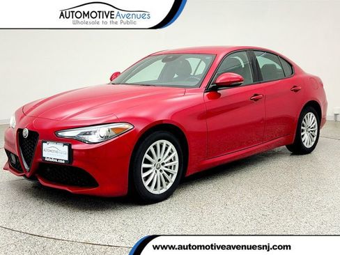 Used 2022 Alfa Romeo Giulia Sprint AWD/4WD image 1