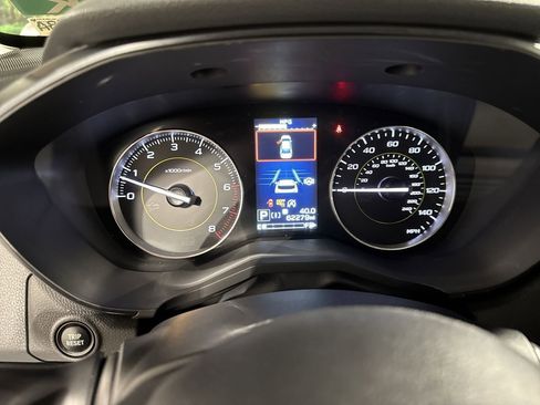 Used 2021 Subaru Crosstrek 2.5i Sport w/ Moonroof Package image 21