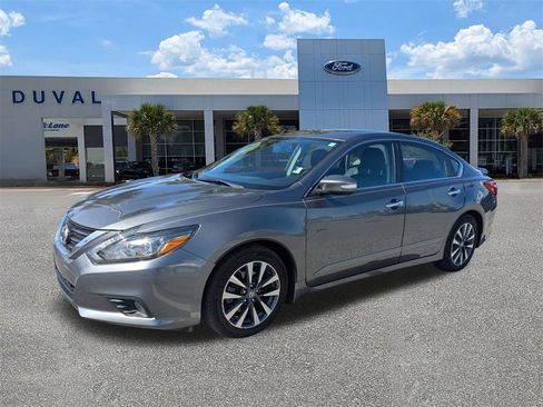 Used 2017 Nissan Altima 2.5 SL w/ 2.5 Technology Package image 8