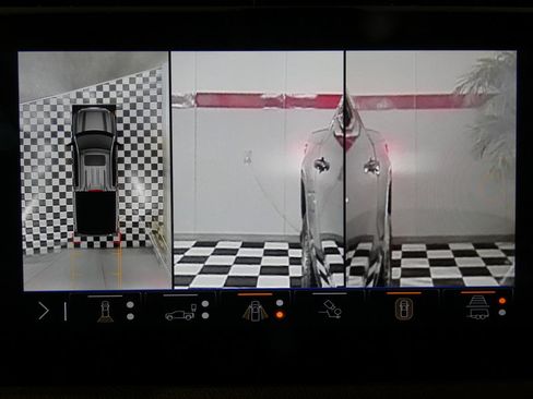 Used 2024 GMC Sierra 1500 AT4 w/ AT4 Preferred Package image 16