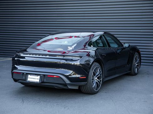 Certified 2024 Porsche Taycan image 10