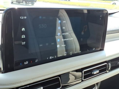 Certified 2025 Lincoln Aviator Reserve w/ Illumination Package AWD/4WD image 19