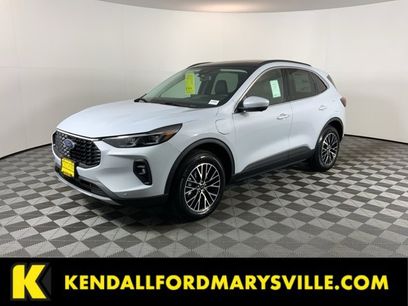 New 2025 Ford Escape SE w/ PHEV Premium Package