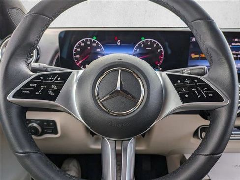 Certified 2025 Mercedes-Benz GLB 250 image 12
