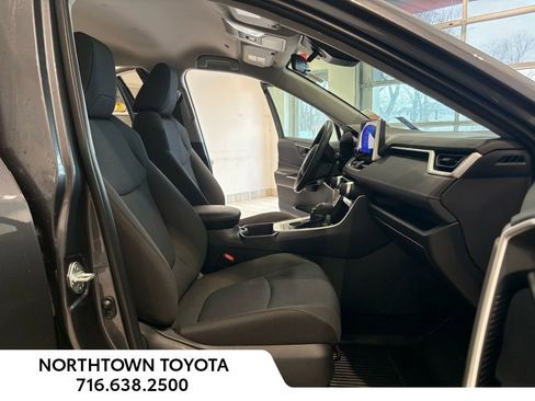 Used 2023 Toyota RAV4 LE image 18