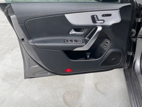 Used 2021 Mercedes-Benz CLA 250 image 9