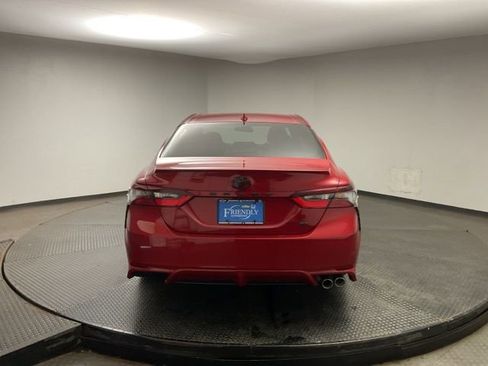 Used 2023 Toyota Camry SE FWD image 6