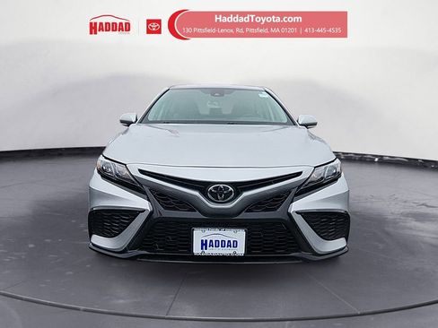 Used 2023 Toyota Camry SE image 8