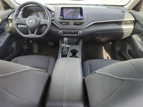 Certified 2025 Nissan Altima 2.5 S image 17