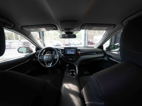 Used 2024 Toyota Camry LE image 19
