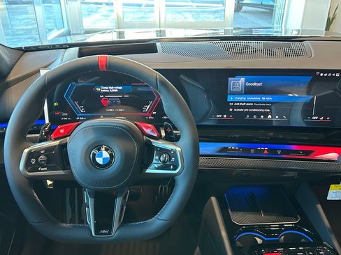 New 2027 BMW M5 Touring AWD/4WD image 18