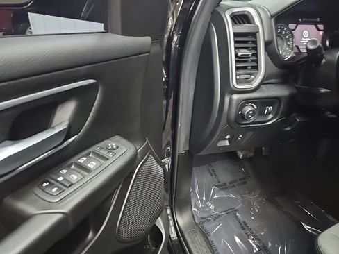 Used 2022 RAM 1500 Big Horn AWD/4WD image 29