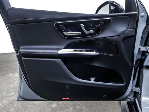 Certified 2025 Mercedes-Benz GLC 300 4MATIC image 22