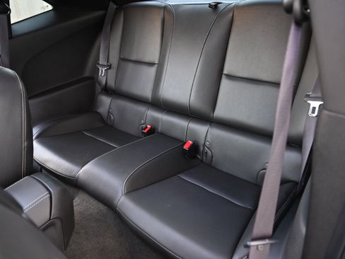 Used 2011 Chevrolet Camaro SS RWD image 17