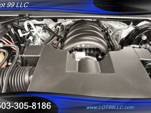 Used 2017 Chevrolet Suburban Premier RWD image 22