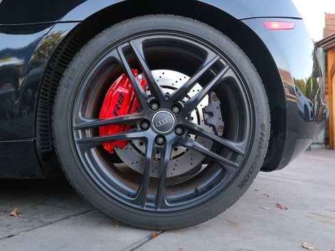 Used 2009 Audi R8 V8 image 22