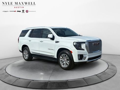 Used 2024 GMC Yukon Denali image 2