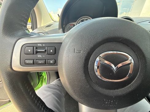 Used 2013 MAZDA MAZDA2 Touring FWD image 23