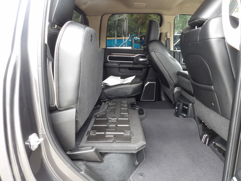 Used 2022 RAM 2500 Laramie AWD/4WD image 37