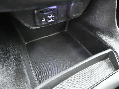 Used 2020 Chevrolet Traverse LT w/ LT Premium Package FWD image 18