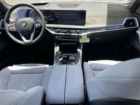 New 2026 BMW X5 sDrive40i w/ Premium Package image 15