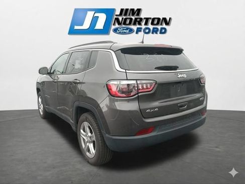 Used 2024 Jeep Compass Latitude AWD/4WD image 7