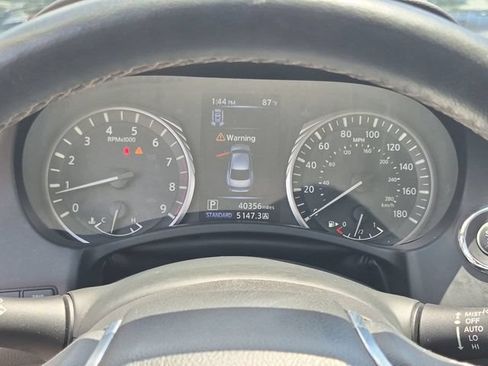 Used 2022 INFINITI Q50 Luxe w/ Cargo Package RWD image 13