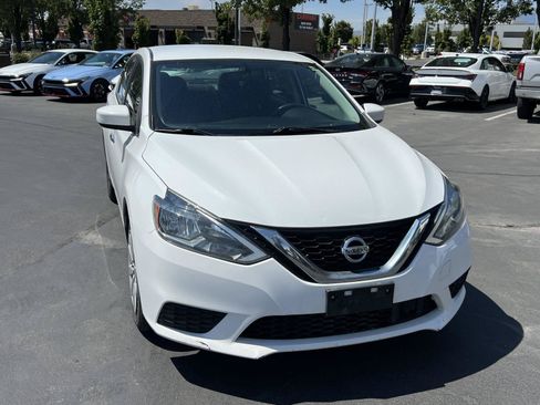Used 2018 Nissan Sentra S FWD image 4