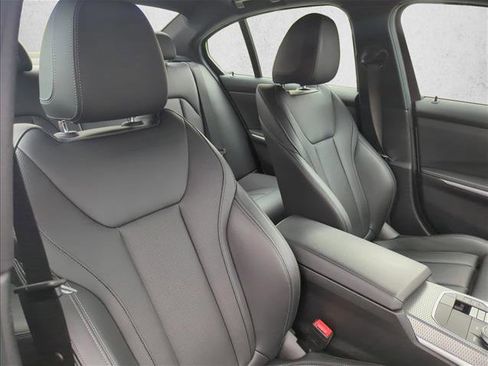 Used 2023 BMW 330i Sedan w/ M Sport Package image 27