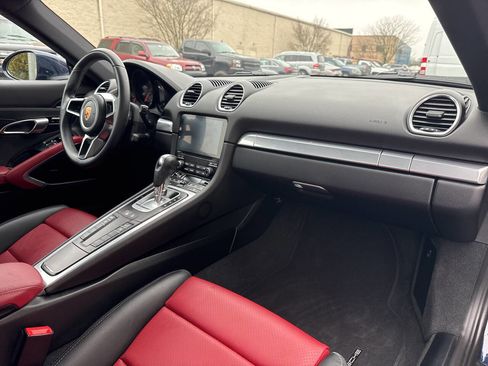 Used 2018 Porsche 718 Cayman image 31