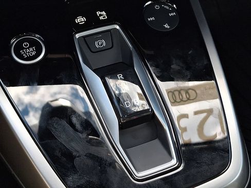 Certified 2023 Audi Q4 e-tron Prestige AWD/4WD image 21