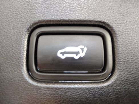Certified 2023 Hyundai Tucson Limited AWD/4WD image 22