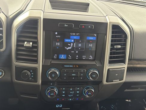 Used 2018 Ford F150 Lariat image 21